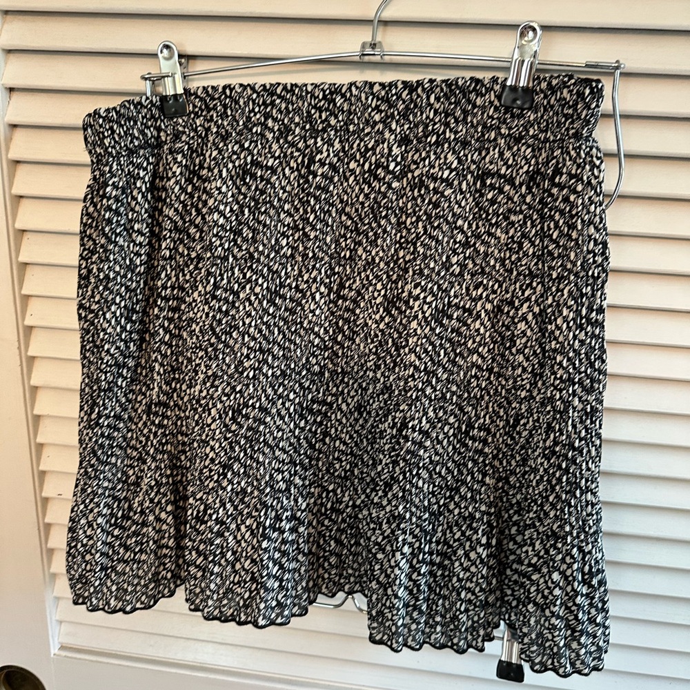 Primark Black and White Mini Skirt